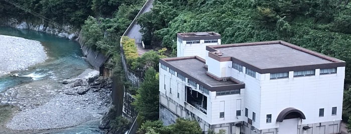 関西電力 宇奈月発電所 is one of สถานที่ที่ Minami ถูกใจ.