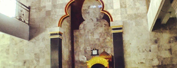 Masjid Ar-Rahmat is one of Lugares favoritos de Remy Irwan.