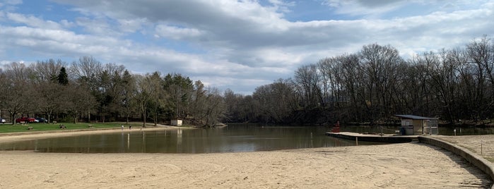 Metroparks Wallace Lake is one of Date ideas.