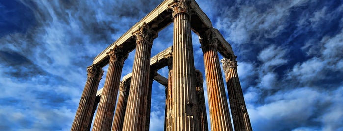 Temple of Olympian Zeus is one of Athens City Tour.