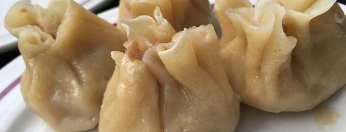 Cho's Mandarin Dim Sum is one of Places to go with Ba.