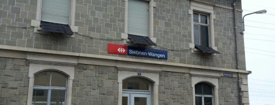 Bahnhof Siebnen-Wangen is one of ZVV S2: Effretikon <=> Ziegelbrücke.