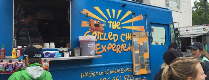 the grilled cheese experience is one of Locais curtidos por Omkar.