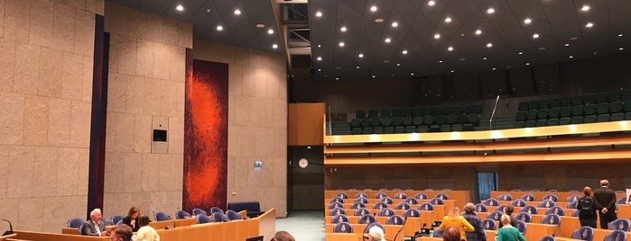 Plenaire Zaal is one of Olivia'nın Beğendiği Mekanlar.