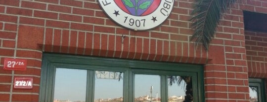 Fenerbahçe Spor Klubü is one of Doruk : понравившиеся места.