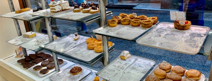 Pasteleria Izar is one of Sabores de San Sebastian.