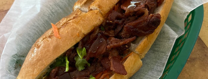 Banh Mi Café is one of Atl.