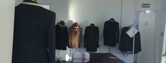 Gentleman's Apparel — пошив костюмов на заказ is one of Tempat yang Disukai Igor.