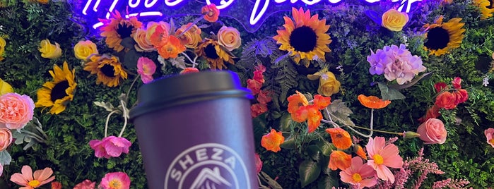 Sheza’s Coffee House is one of Posti che sono piaciuti a Scott.