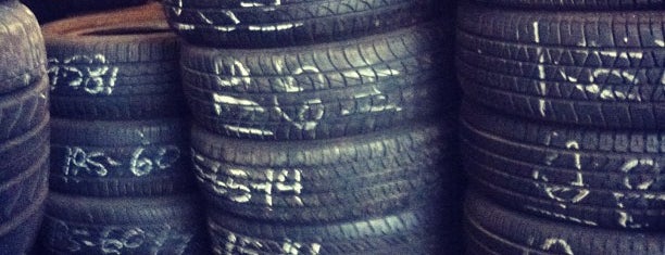 All-Day Tire Shop is one of Amandaさんのお気に入りスポット.