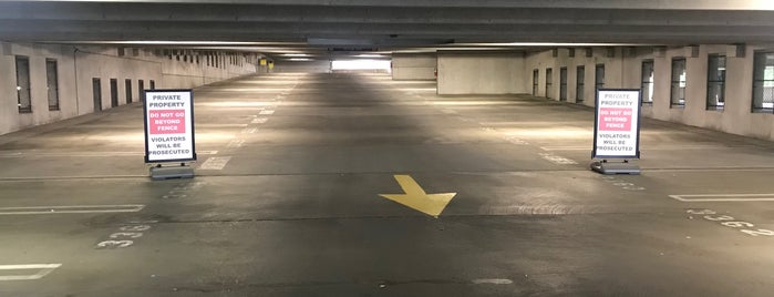 Parking Garage is one of Parking: NEW YORK.