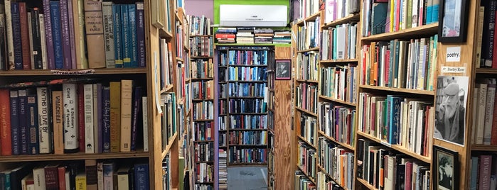 Normal's Books & Records is one of Tempat yang Disukai Abby.