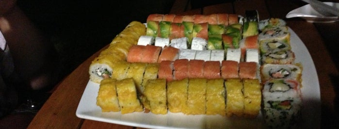 Tutti Rolls is one of sushi en el Gran Santiago de chile.