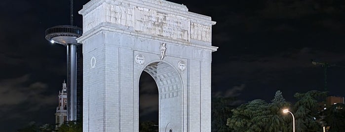 Arco de la Victoria is one of Kimmie 님이 저장한 장소.