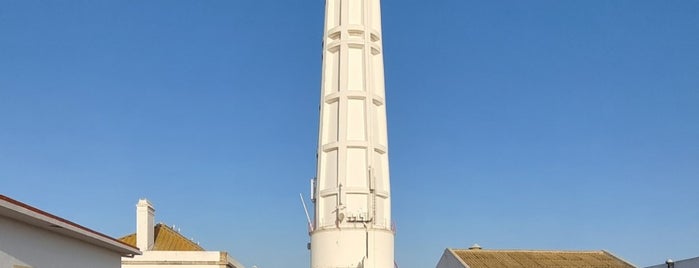 Farol do Cabo de Santa Maria is one of Ajouter commentaire et photo.