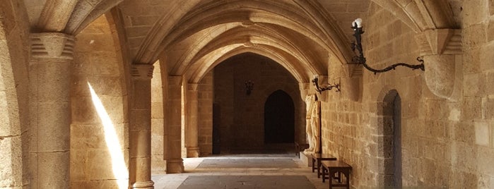Palace of the Grand Master of the Knights is one of Rodos.