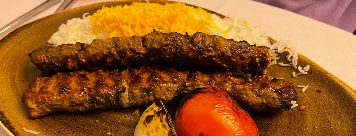 Ravagh Persian Grill is one of Tempat yang Disukai Arya.