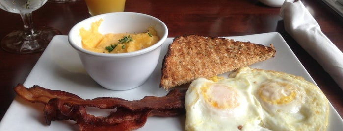 The Library At Vendue Inn is one of Charleston Lunch List.