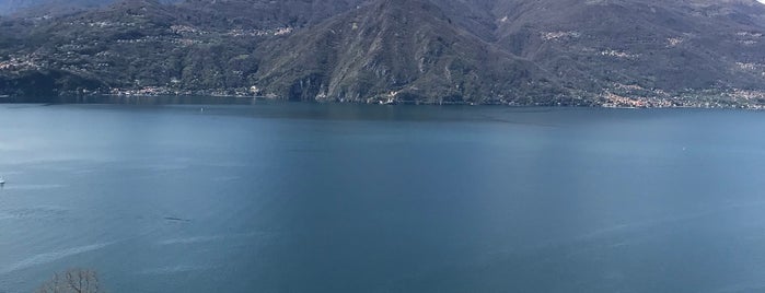 Lago di Como is one of Sarahさんのお気に入りスポット.