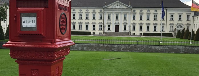 Château de Bellevue is one of Lieux qui ont plu à Sarah.