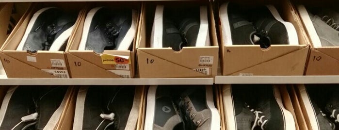 Payless Shoesource is one of Favourite hideouts.