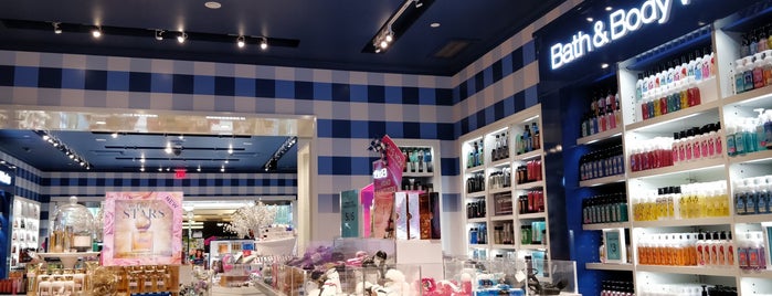 Bath & Body Works is one of Best places in San Francisco.