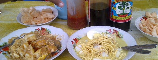 Bubur Ayam - Kupat Tahu - Nasi Kuning  Mang Iyan (Setrasari) is one of Silhouettes's Picks for Eateries ( Bandung ).