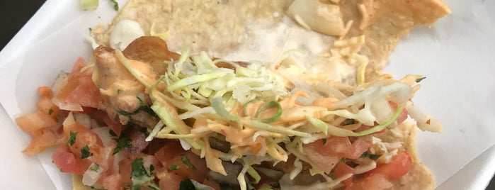 Tacos de Pescado El Fenix is one of Posti che sono piaciuti a Victoria.