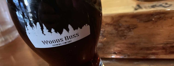 Woods Boss Brewing is one of สถานที่ที่ Katie ถูกใจ.