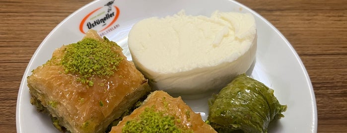 Üstüneller Baklavaları is one of Şanlıurfa Yemek.