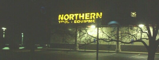 Northern Tool is one of สถานที่ที่ John ถูกใจ.