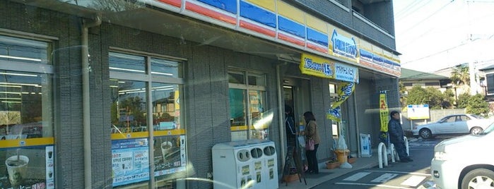 ミニストップ 春日部大枝店 is one of 東京近辺の駐車場付きコンビニ.
