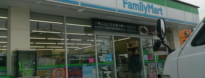 ファミリーマート 大宮上小町店 is one of 東京近辺の駐車場付コンビニ2.