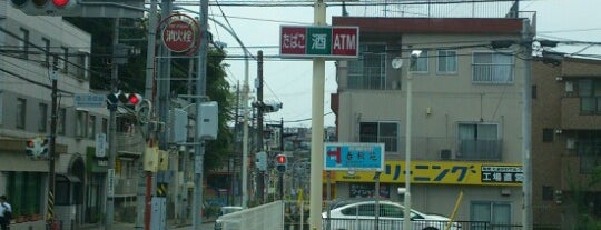 セブンイレブン 川崎栗谷店 is one of 東京近辺の駐車場付コンビニ2.