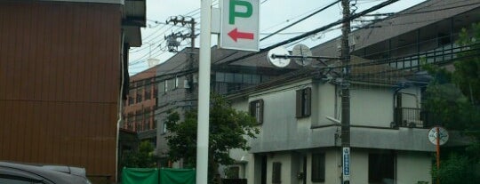 ローソンストア100 鎌倉台店 is one of 東京近辺の駐車場付きコンビニ.
