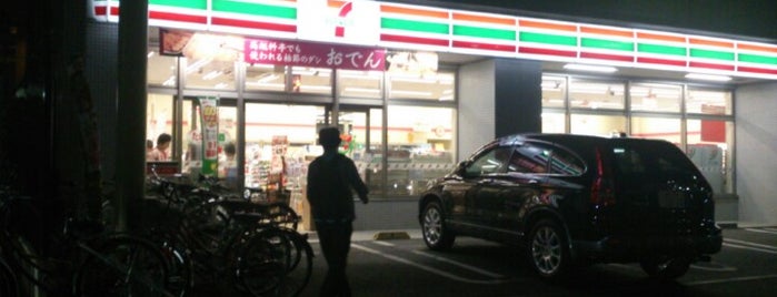 セブンイレブン 杉並和田1丁目店 is one of 東京近辺の駐車場付きコンビニ.