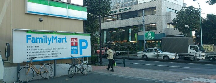東京近辺の駐車場付きコンビニ