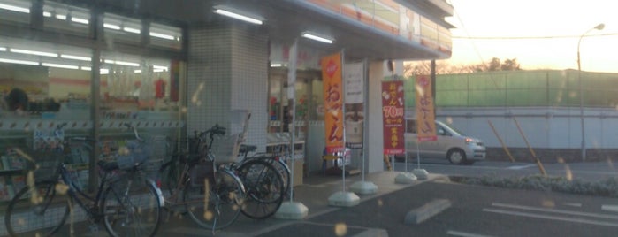 セブンイレブン 松戸稔台店 is one of 東京近辺の駐車場付コンビニ2.