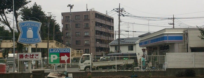 ローソン 上鶴間店 is one of 東京近辺の駐車場付きコンビニ.