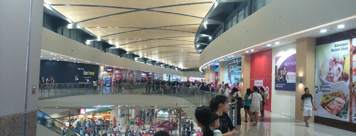 Robinsons Place Las Piñas is one of Aguさんのお気に入りスポット.