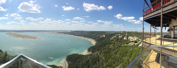 The Oasis on Lake Travis is one of Lugares favoritos de Rossy.