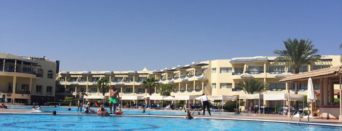 Four Seasons Resort Sharm El Sheikh is one of Lieux qui ont plu à Alanoud.
