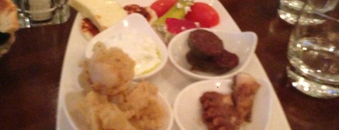 Olive Tree Restaurant is one of David'in Beğendiği Mekanlar.
