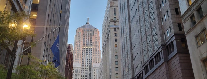 LaSalle Street Financial District is one of Explore Chicago - On Location.