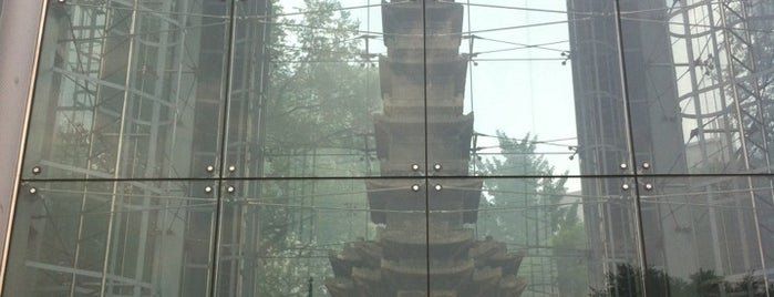 Ten-Story Stone Pagoda of Wongaksa Temple Site is one of Guide to SEOUL(서울)'s best spots(ソウルの観光名所).