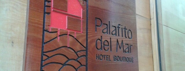 Palafito del Mar is one of Lieux qui ont plu à Valeria.
