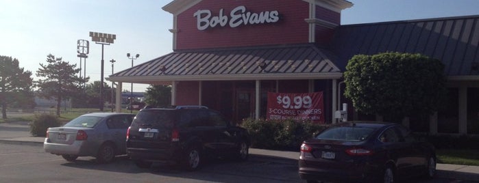 Bob Evans Restaurant is one of สถานที่ที่ Bill ถูกใจ.