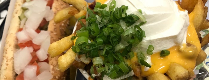 New York Fries is one of Locais salvos de Fatema.