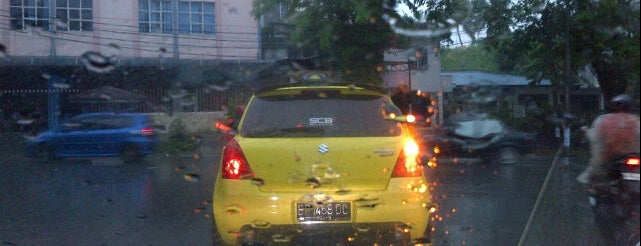 Simpang Pelita is one of Batam Traffic Light.