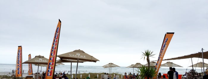 Grotto Beach is one of Posti che sono piaciuti a Petr.